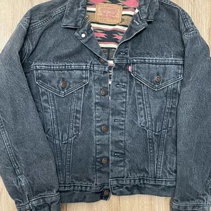 vintage aztek lined levis trucker jacket 🔥